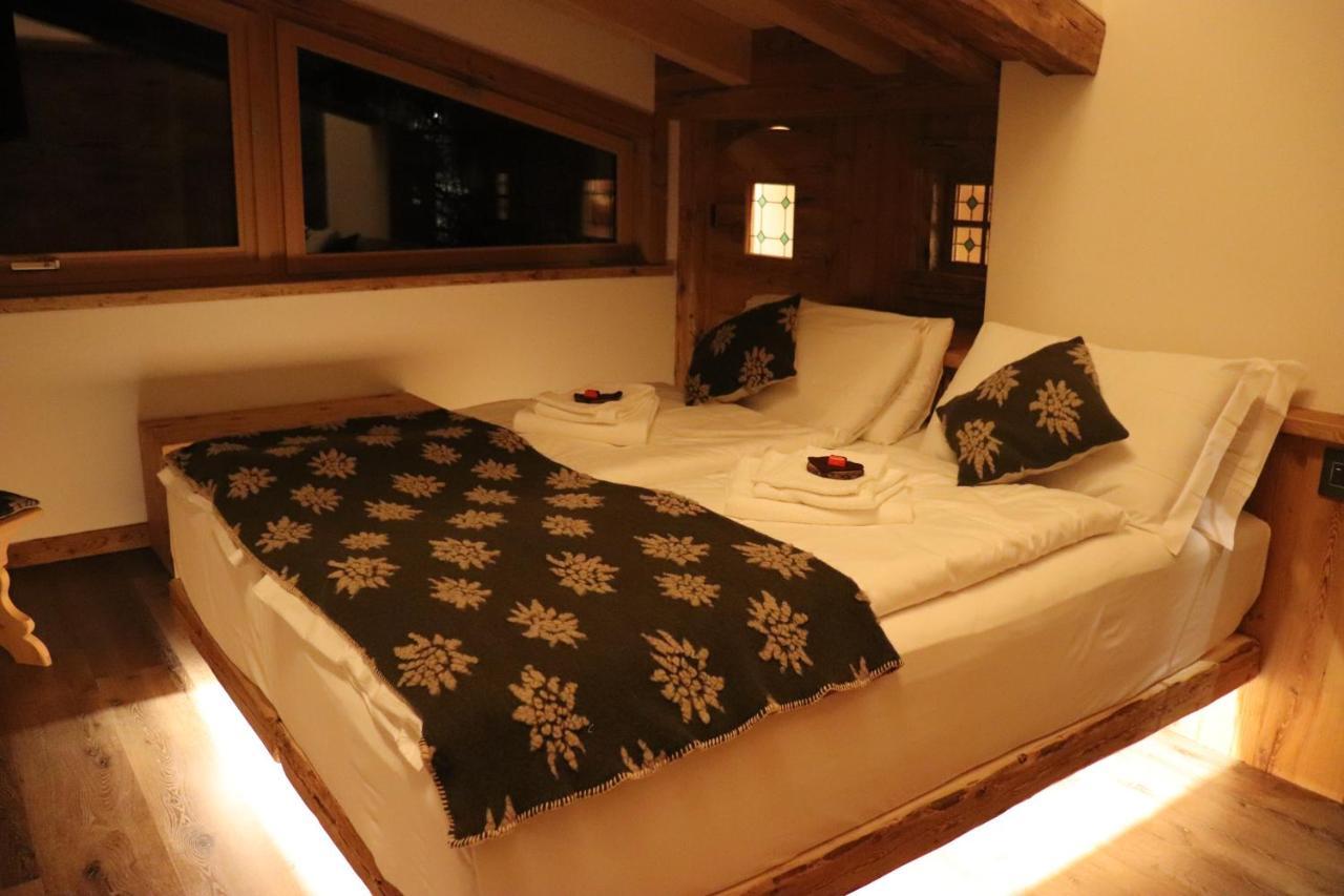 Hotel Ciasa Lorenzi Cortina dʼAmpezzo Esterno foto