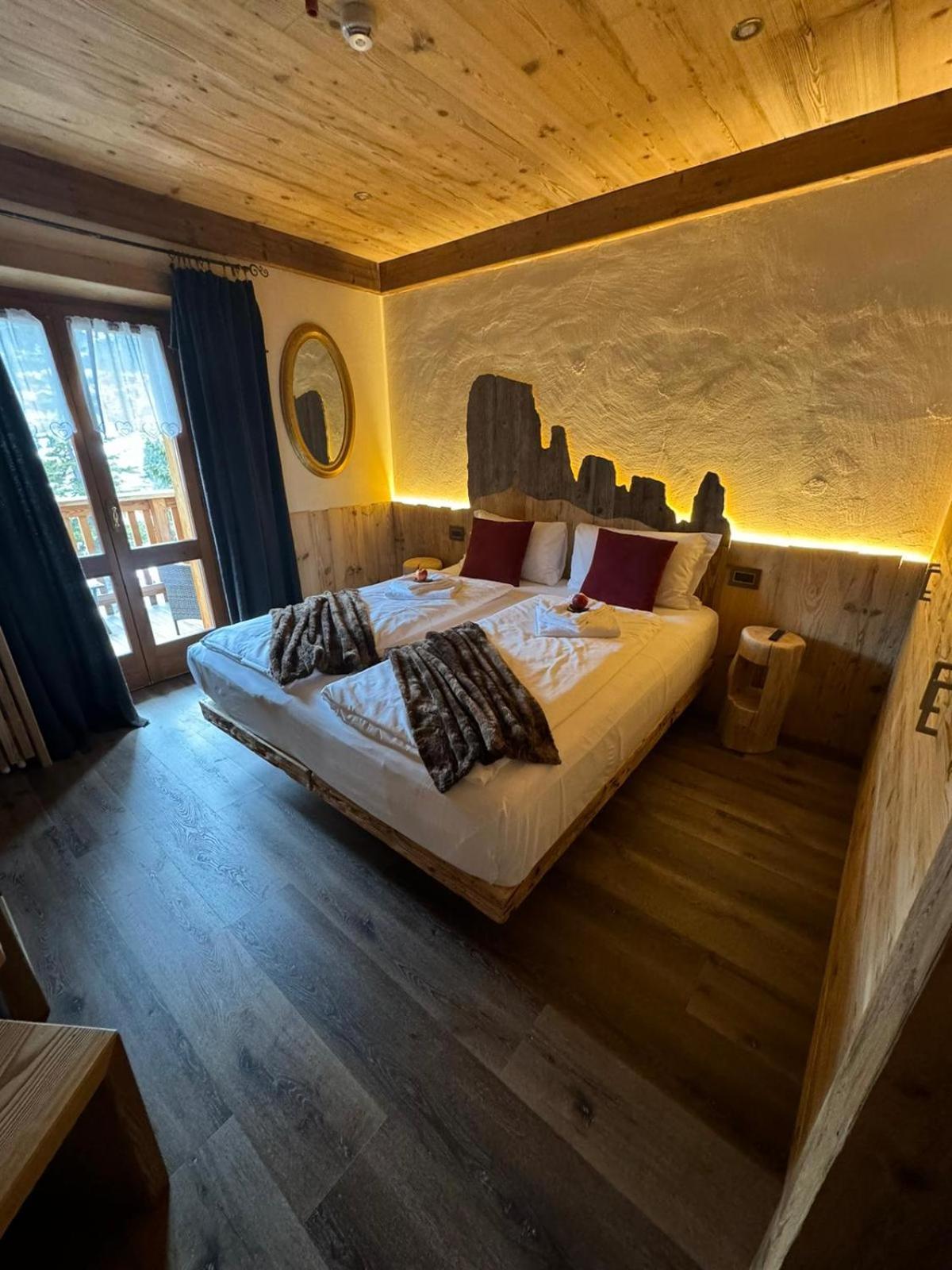 Hotel Ciasa Lorenzi Cortina dʼAmpezzo Esterno foto