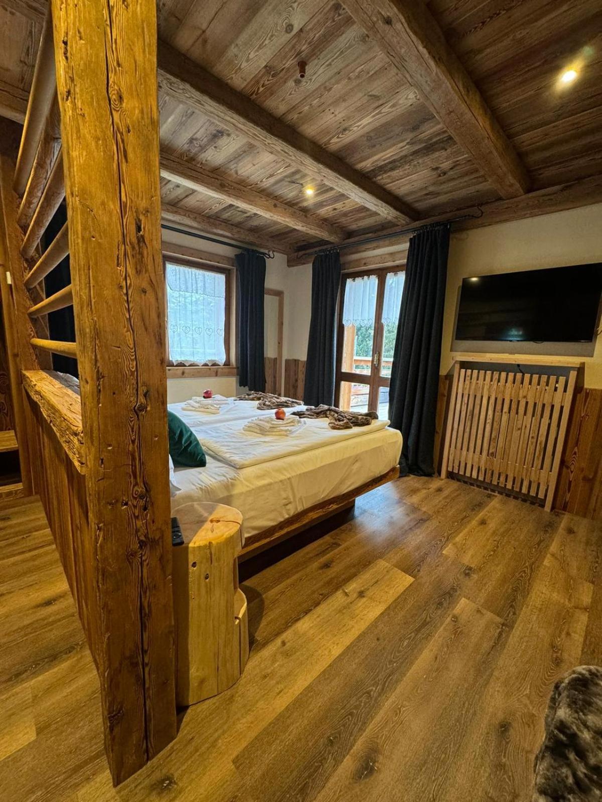 Hotel Ciasa Lorenzi Cortina dʼAmpezzo Esterno foto
