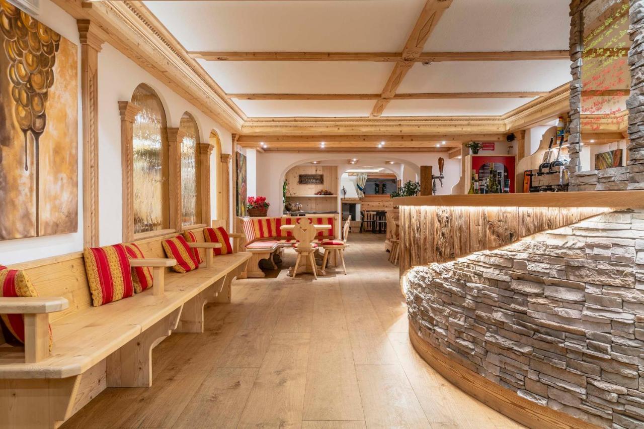 Hotel Ciasa Lorenzi Cortina dʼAmpezzo Esterno foto