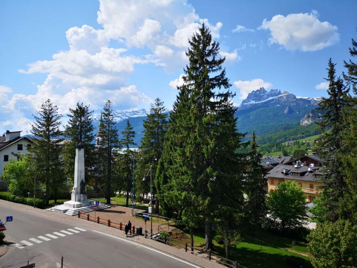 Hotel Ciasa Lorenzi Cortina dʼAmpezzo Esterno foto